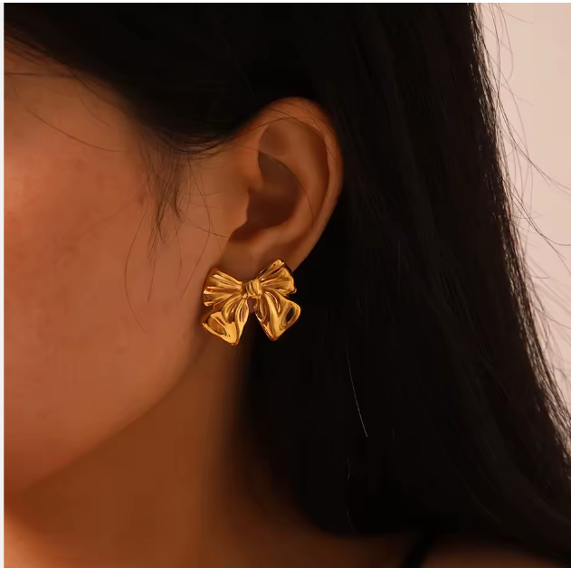 Chic Gold Bow Stud Earrings
