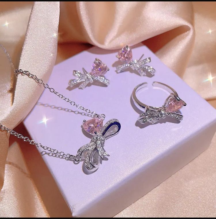 Silver-Plated Cubic Zirconia Bow and Heart Necklace and Earring Set